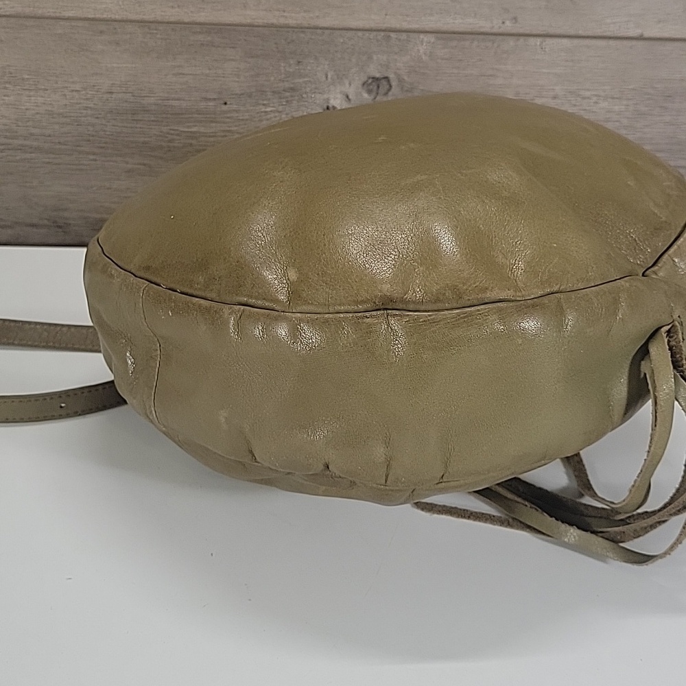 Hobo Round Olive Green Leather Crossbody Bag - Picture 8 of 13